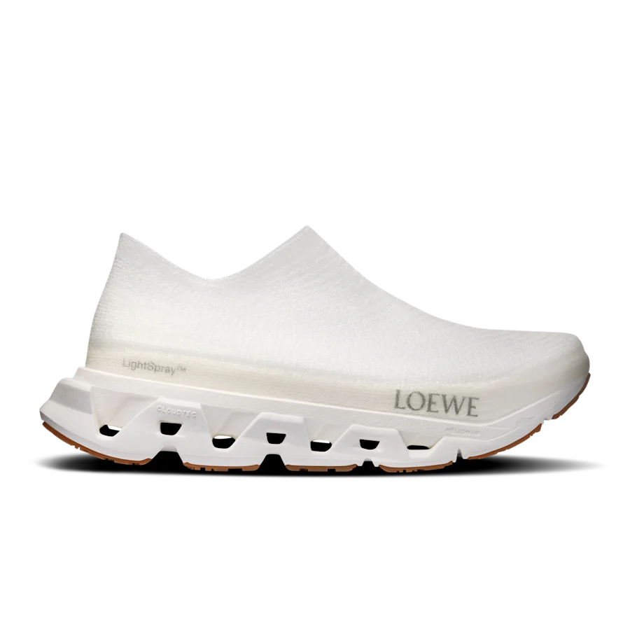 LightSpray Cloudmonster LOEWE coloris Blanc — vue 1
